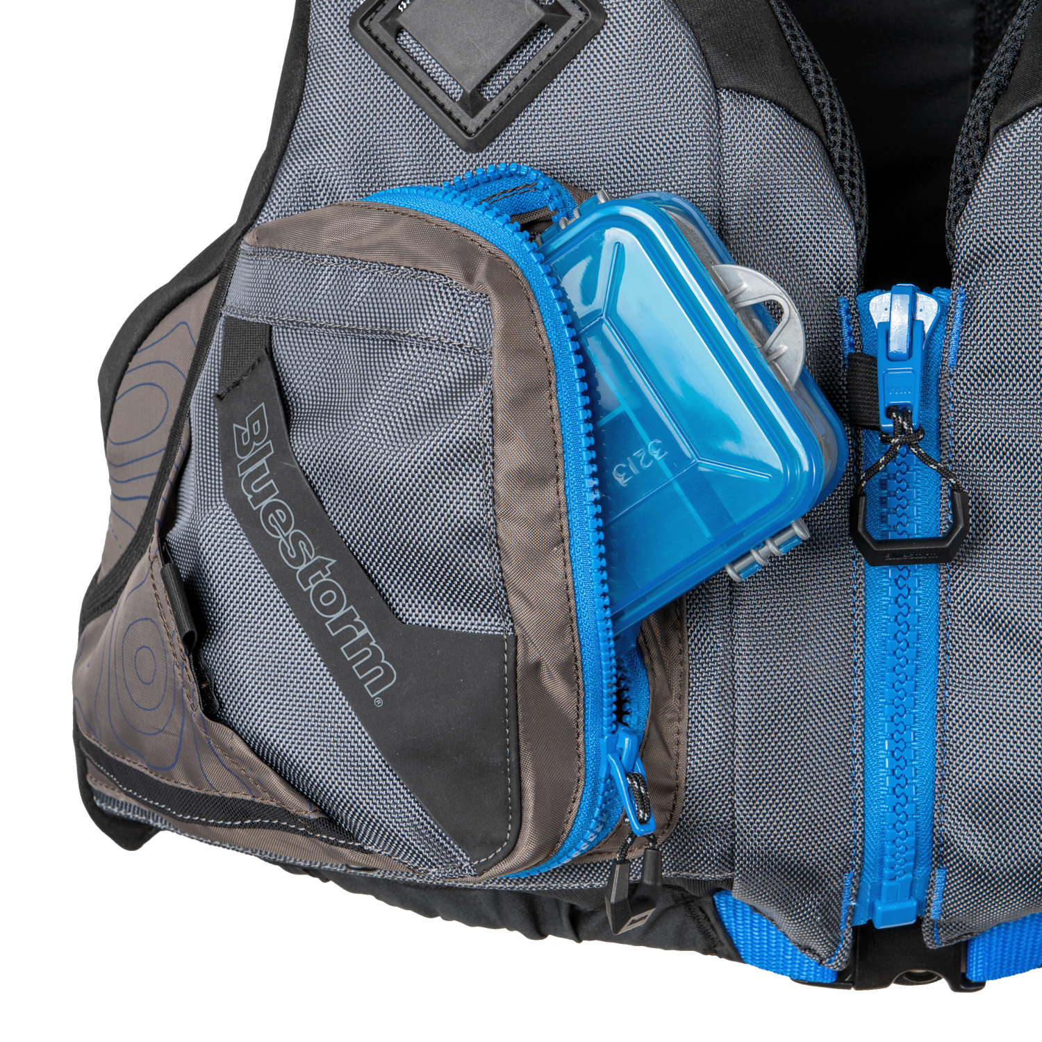 Motive_FEATURE_LargeFrontPockets